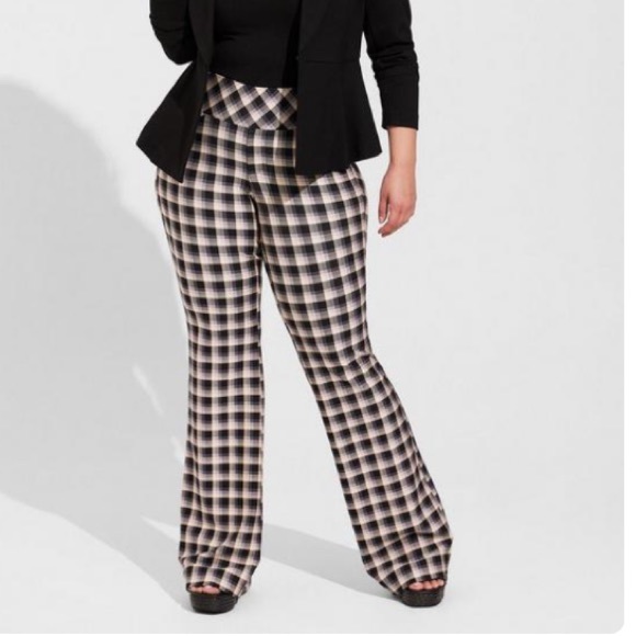 Torrid Pocket Pixie Flare Studio Luxe Ponte High-Rise Pant - Picture 3 of 16